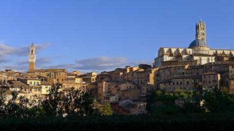 city_1499174354_236_siena_palazzo-pubblico-duomo-jbu01.jpg